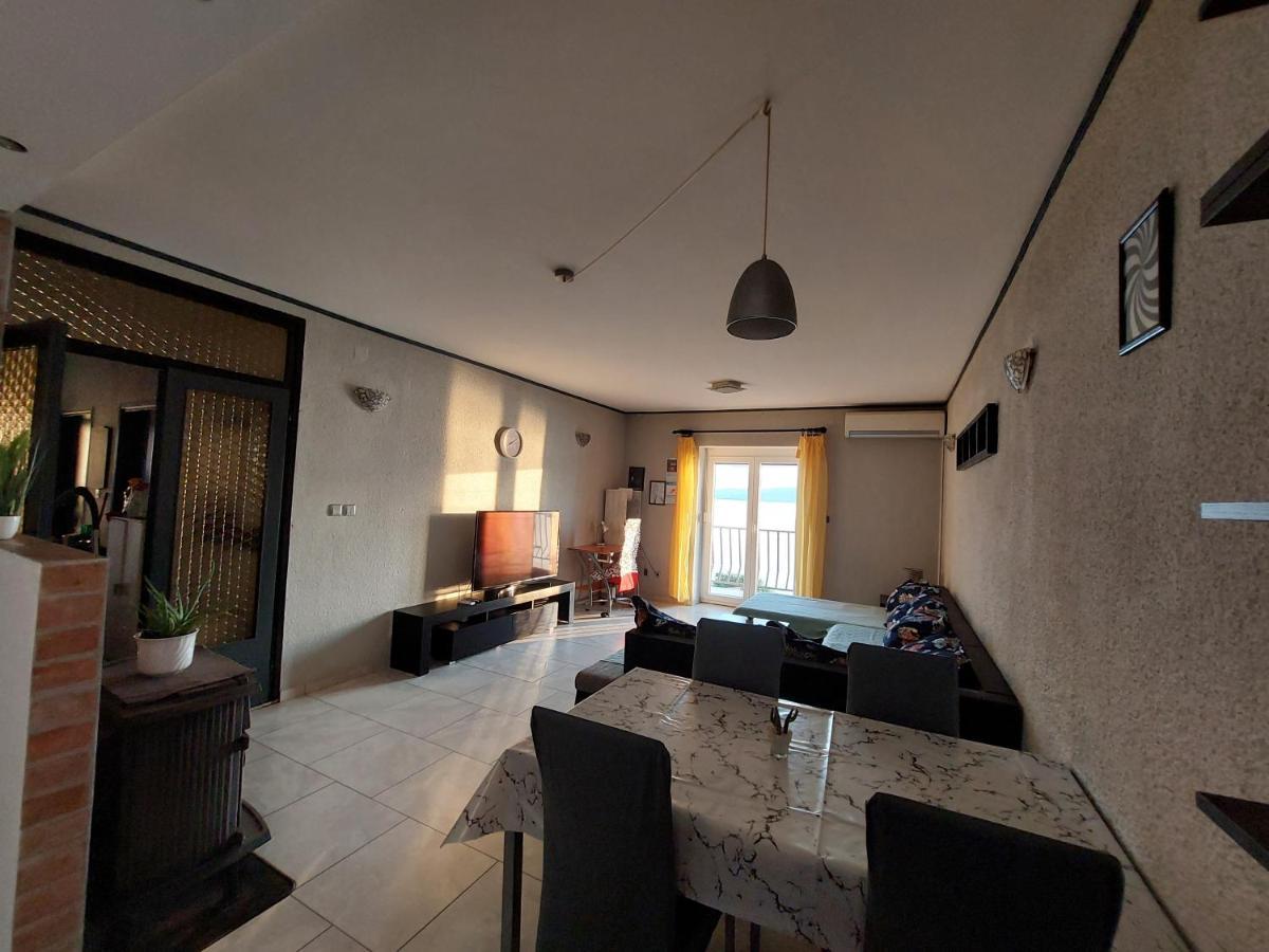 Apartment Denis Senj  Exterior photo
