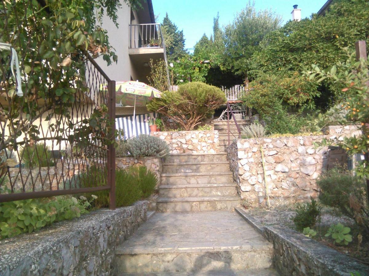 Apartment Denis Senj  Exterior photo